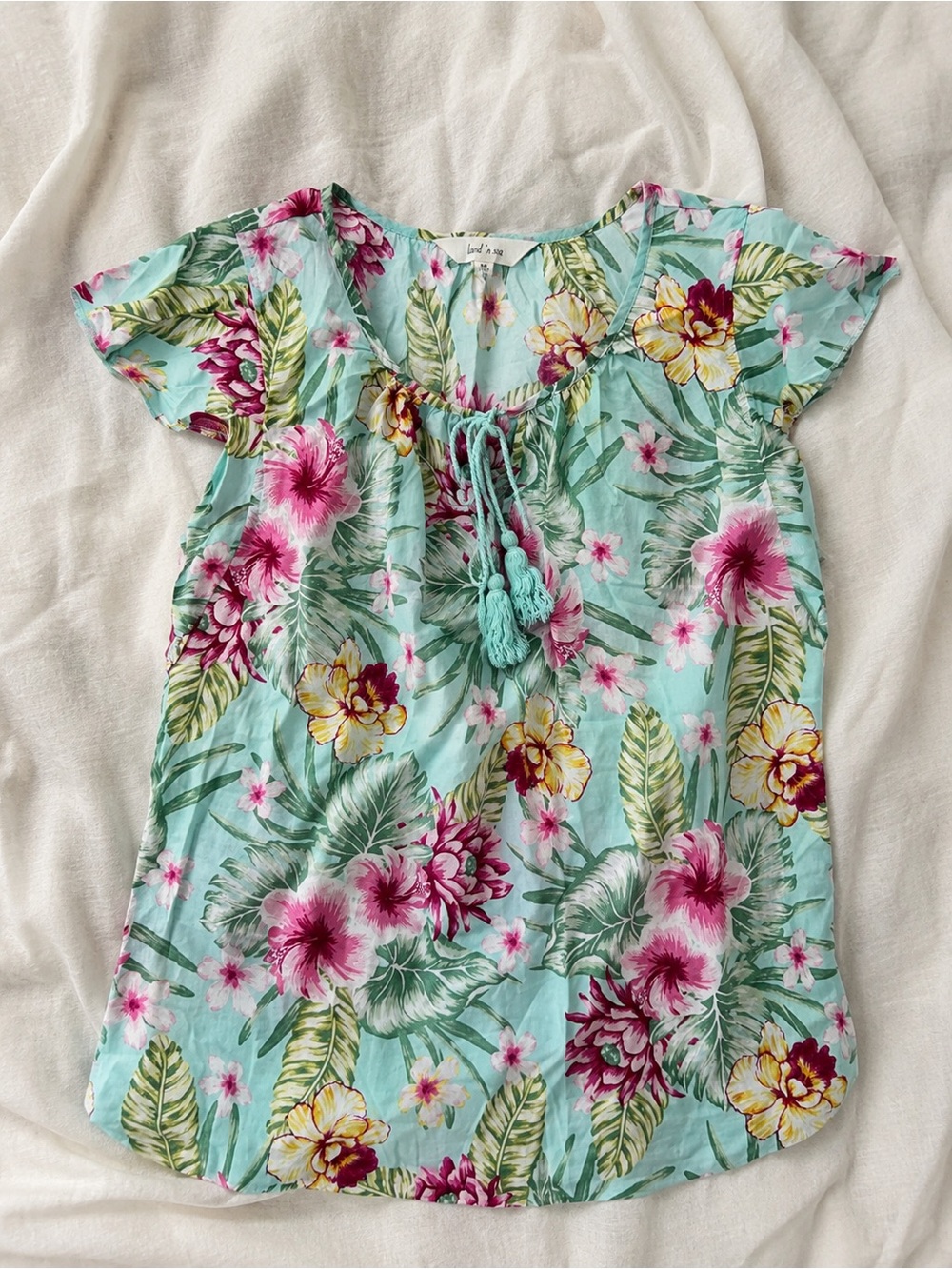 Land N Sea Blouse Mint Floral Hibiscus Flutter Sleeve Boho Tassel M